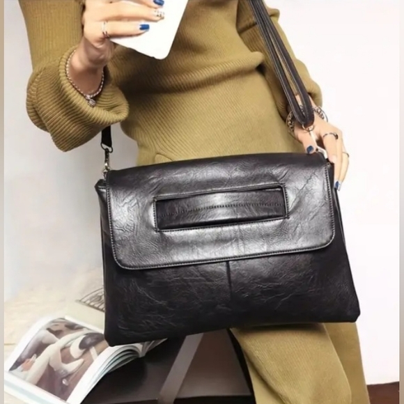 Black Soft Vegan Leather Envelope Messenger/Shoulder/Crossbody Bag/Clutch NEW - Picture 2 of 11
